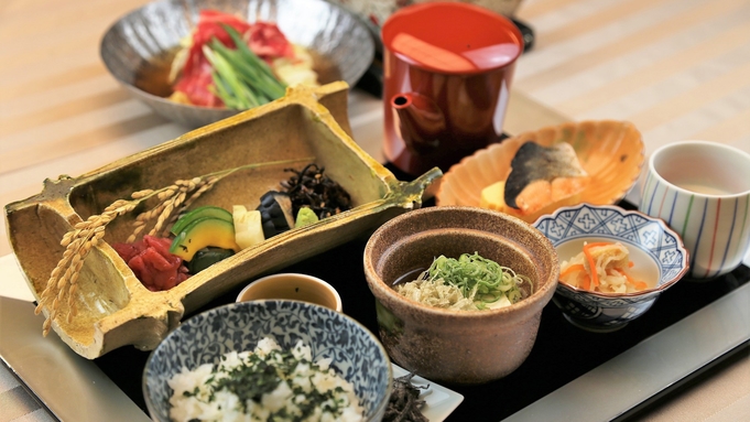 朝からお鍋でほっこり、京都名物ぶぶ漬けと朝鍋朝食の和朝食膳付き♪《朝食付き》